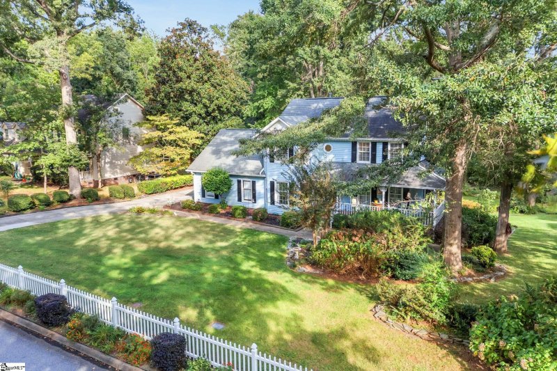 Property image 3 of 206 Squires Creek Road in Squires Creek, Simpsonville, SC 29681