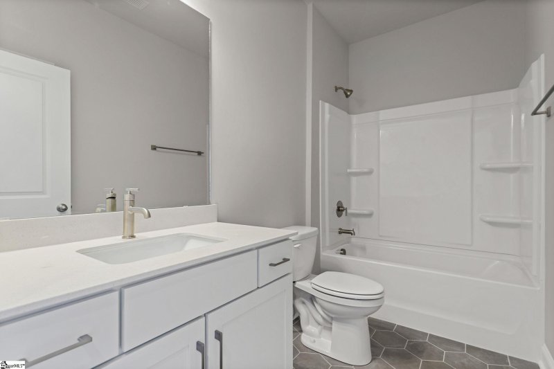 Property image 5 of 169 Anderson Oaks Lane in Anderson Oaks, Easley, SC 29642