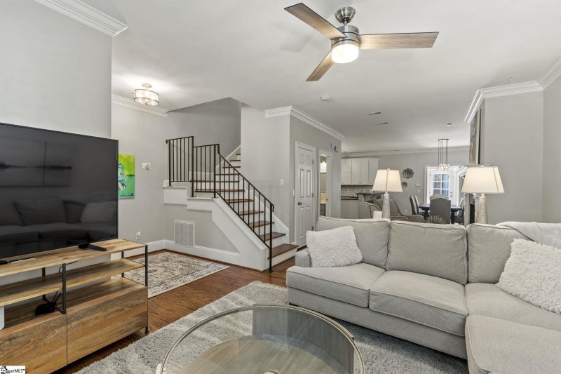 Property image 4 of 700 Bennett Street in North Park, Greenville, SC 29609