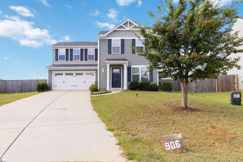 Property image 2 of 906 Hattie Lane in Holly Farms, Lyman, SC 29365