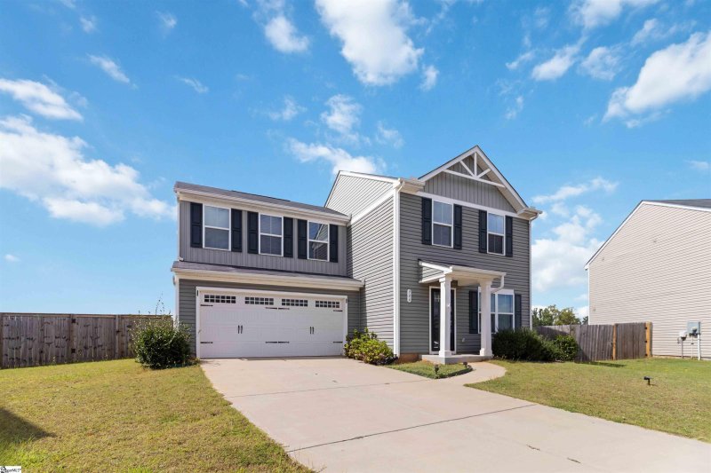 Property image 3 of 906 Hattie Lane in Holly Farms, Lyman, SC 29365