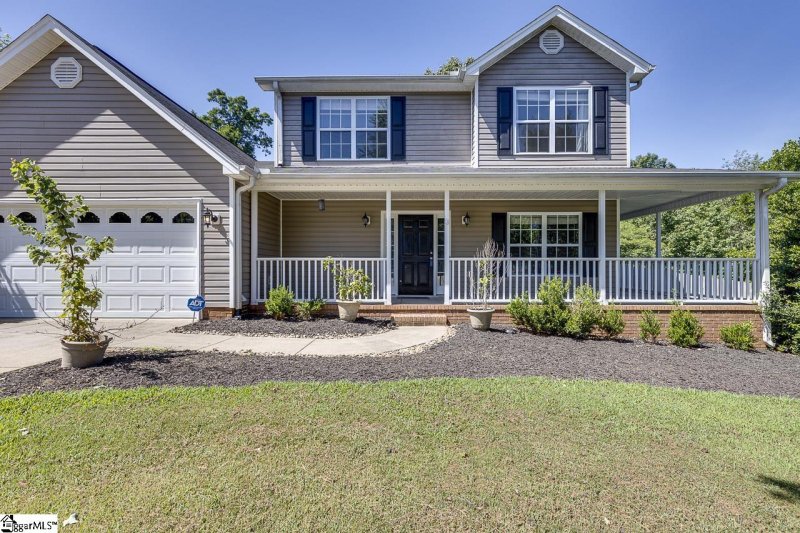 Property image 3 of 205 Sandwort Lane in Wildflower Meadows, Taylors, SC 29687