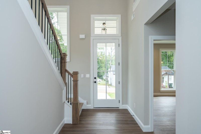 Property image 3 of 12 Bridwell Avenue in Nicholtown, Greenville, SC 29607