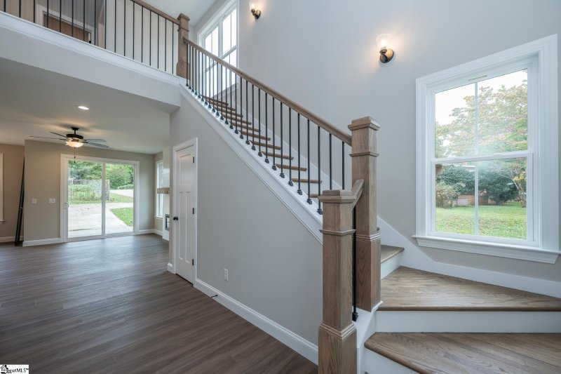 Property image 4 of 12 Bridwell Avenue in Nicholtown, Greenville, SC 29607