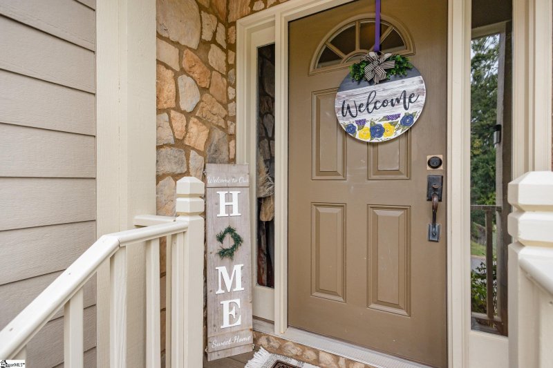 Property image 4 of 106 Bradley Drive in Millstone, Pickens, SC 29671