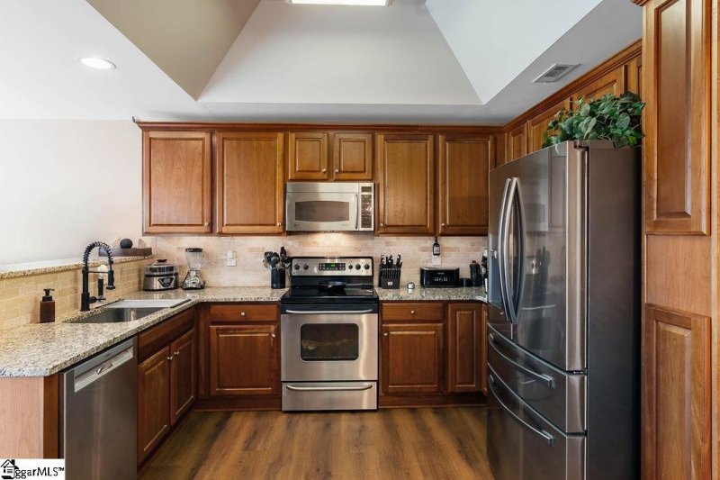 Property image 5 of 19 Brightmore Drive in Riverwood Farm, Greer, SC 29650