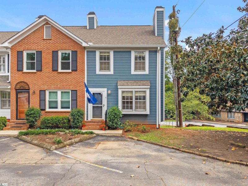 Washington Park East, Greenville Community