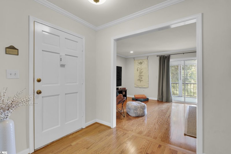 Property image 4 at 925 Cleveland Street, Greenville, SC 29601