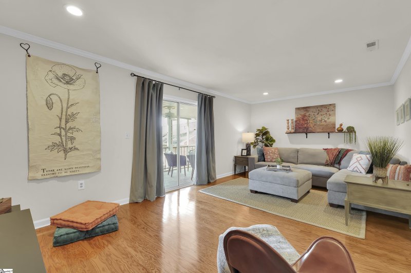 Property image 5 at 925 Cleveland Street, Greenville, SC 29601