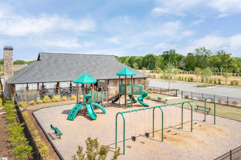 Property image 3 of 3053 Mancini Road in Berkeley, Spartanburg, SC 29307