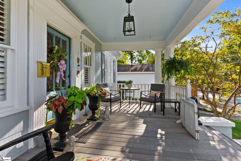 Property image 2 of 707 Glendalyn Avenue in Converse Heights, Spartanburg, SC 29302