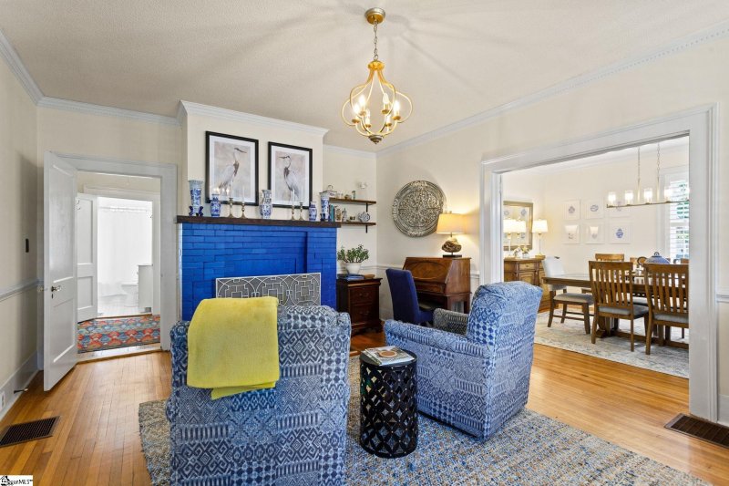 Property image 3 of 707 Glendalyn Avenue in Converse Heights, Spartanburg, SC 29302