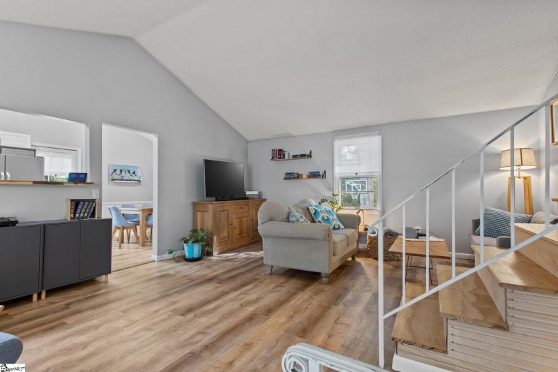 Property image 2 of 126 Ashdown Drive in Westwood, Simpsonville, SC 29680