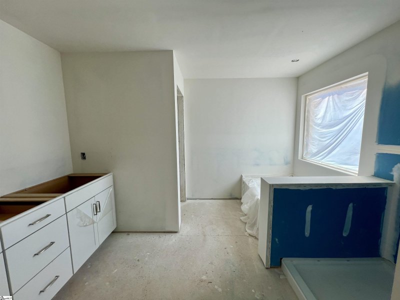 Property image 5 of 608 Werner Way in Bellevue, Greenville, SC 29611