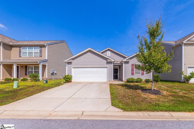 Property image 4 of 235 Millen Drive in Ellington, Woodruff, SC 29388