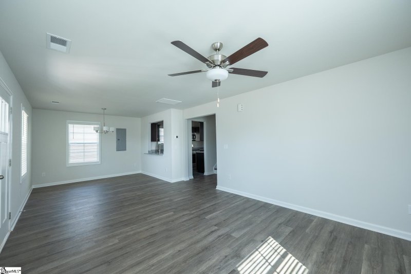 Property image 5 of 8 Thorndike Way in Lakeview at Berea, Greenville, SC 29617