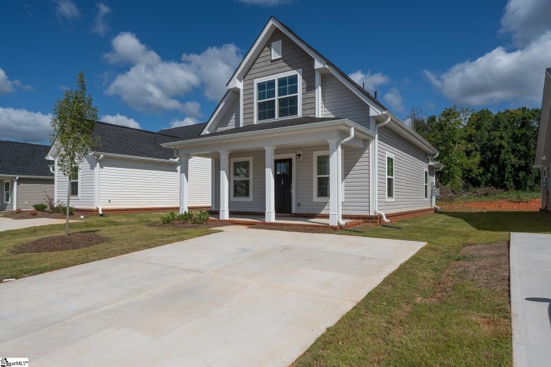 Property image 3 of 12 Thorndike Way in Lakeview at Berea, Greenville, SC 29617