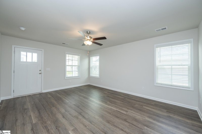 Property image 4 of 14 Thorndike Way in Lakeview at Berea, Greenville, SC 29617