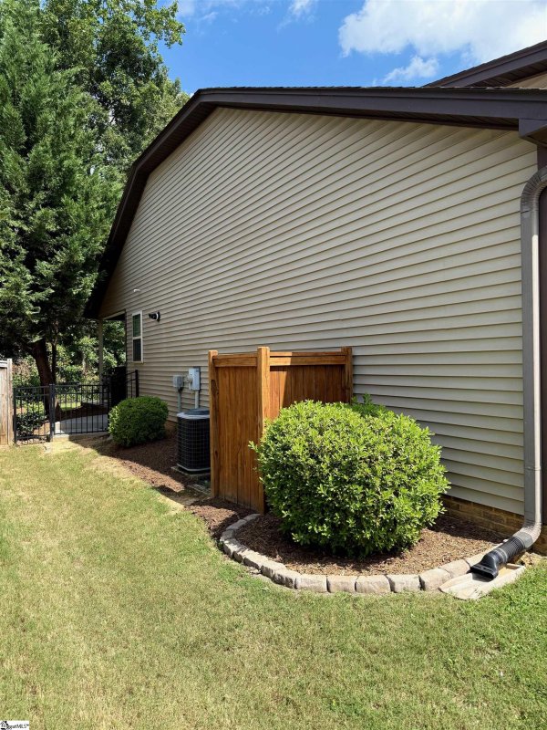 Property image 3 at 240 Applehill Way, Simpsonville, SC 29681