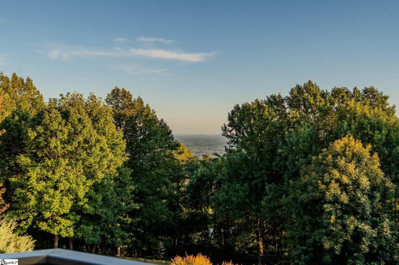 Property image 3 of 10 Night Hawk Way in The Cliffs at Glassy, Landrum, SC 29356