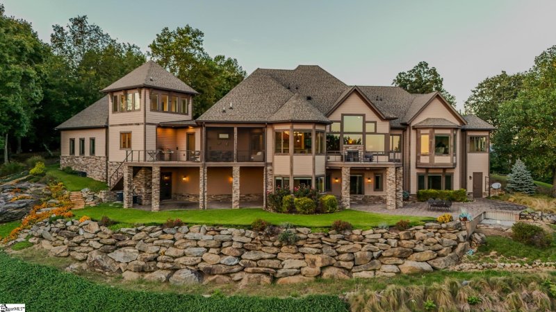 Property image 4 of 10 Night Hawk Way in The Cliffs at Glassy, Landrum, SC 29356