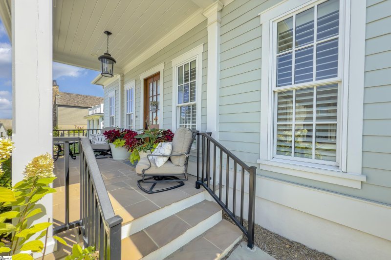 Property image 2 of 112 Burrough Street in Hartness, Greenville, SC 29615