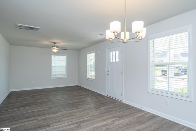 Property image 4 of 220 Waltham Court in Lakeview at Berea, Greenville, SC 29617
