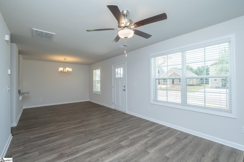 Property image 4 of 212 Waltham Court in Lakeview at Berea, Greenville, SC 29617