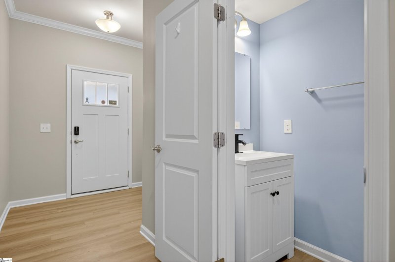 Property image 3 at 55 Willomere Way, Simpsonville, SC 29681