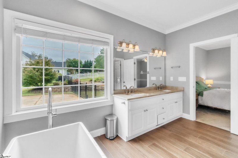 Property image 3 at 201 N Silver Beech Lane, Greer, SC 29651