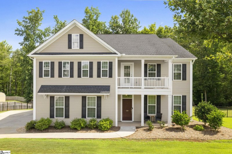 Avendell, Easley Community