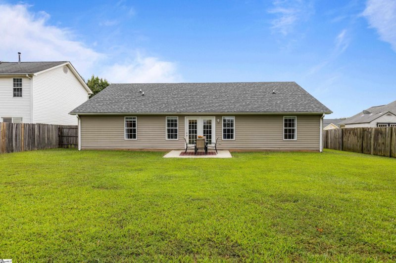 Property image 4 of 3 Bass Way in Spring Ridge, Taylors, SC 29687