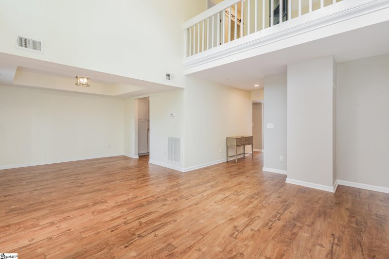 Property image 5 of 161 Ingleoak Lane in Inglewood, Greenville, SC 29615