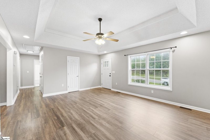 Property image 5 of 104 Brown Drive in Habersham, Easley, SC 29642