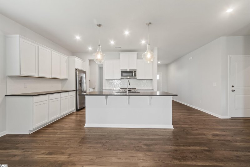 Property image 5 of 4034 Francis Spring Way in Zanes Creek, Inman, SC 29349