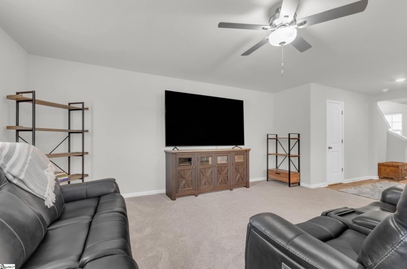 Property image 5 of 2014 Southlea Drive in Glen Meadows, Inman, SC 29349