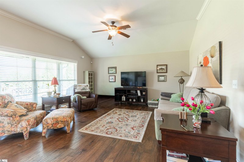 Property image 3 of 315 E Story Bush Lane in Bush Fork, Inman, SC 29349