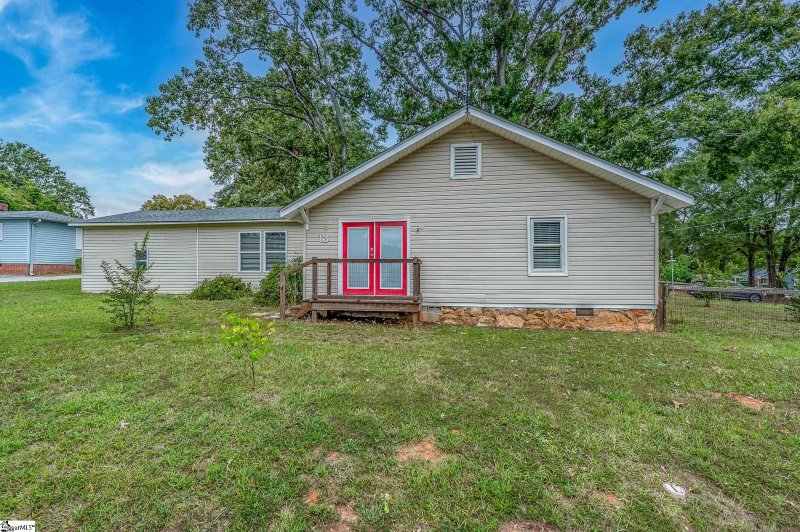 Property image 2 of 13 Meadors Avenue in Augusta Acres, Greenville, SC 29605