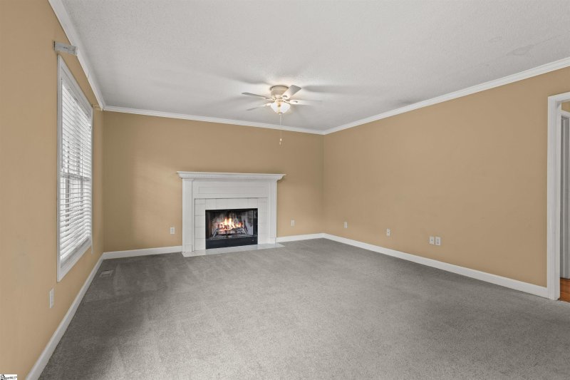 Property image 5 at 6 Bellamy Court, Taylors, SC 29687