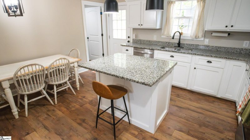 Property image 4 at 530 Edens Road, Pickens, SC 29671