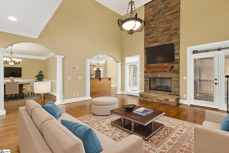 Property image 4 of 907 Sugar Oak Court in Sanibel Oaks, Simpsonville, SC 29680