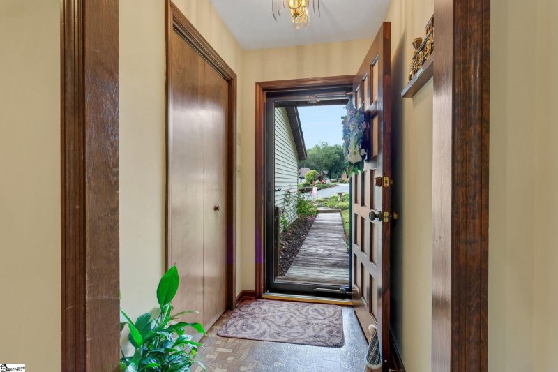 Property image 5 of 115 Stockton Lane in Wellington West, Moore, SC 29369