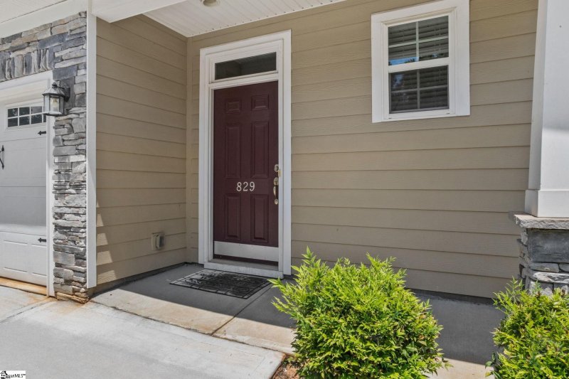 Property image 3 of 829 Appleby Drive in The Village at Adams Mill, Simpsonville, SC 29681