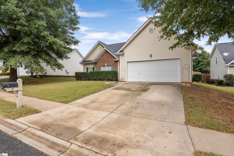 Property image 2 of 3 Frostweed Court in Morning Mist, Simpsonville, SC 29680