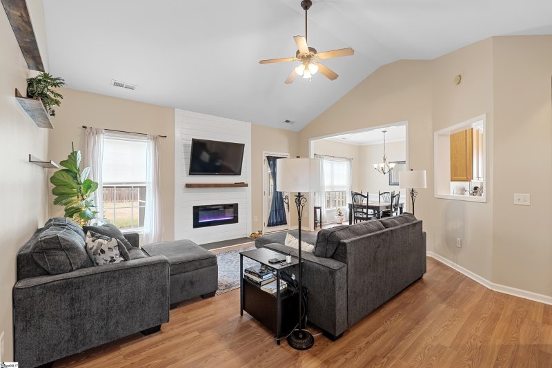 Property image 5 of 3 Frostweed Court in Morning Mist, Simpsonville, SC 29680