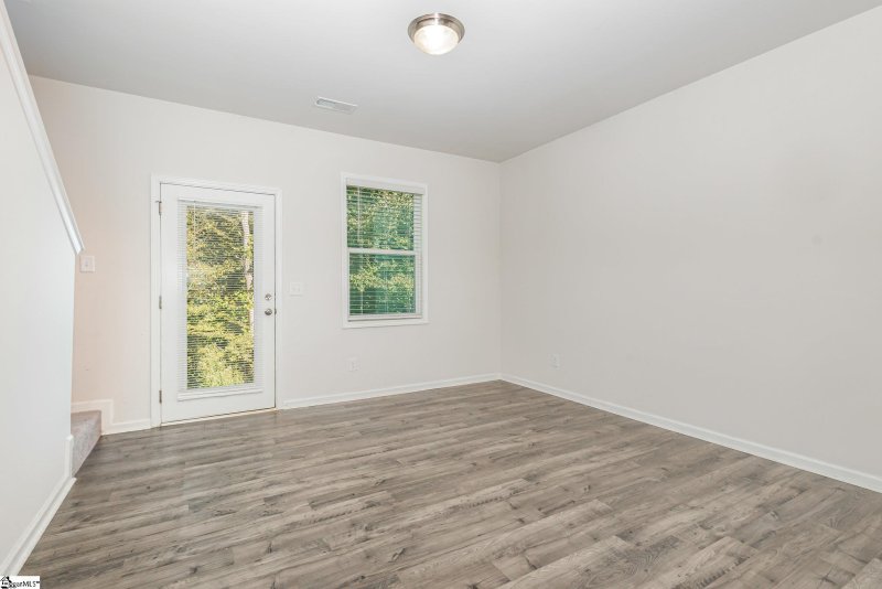 Property image 4 of 111 Norse Creek Drive in Parkland Townes, Greenville, SC 29607