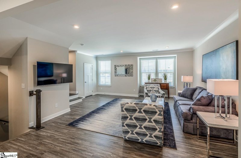 Property image 5 of 147 Eagle Wood Drive in Market Point Townes, Greenville, SC 29607