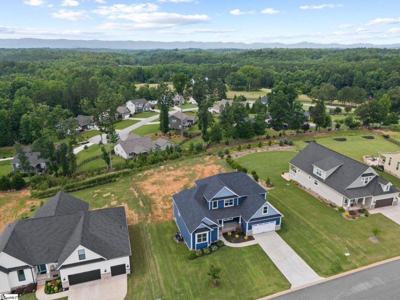 Property image 2 of 222 Montview Circle in Stone Park, Greenville, SC 29617