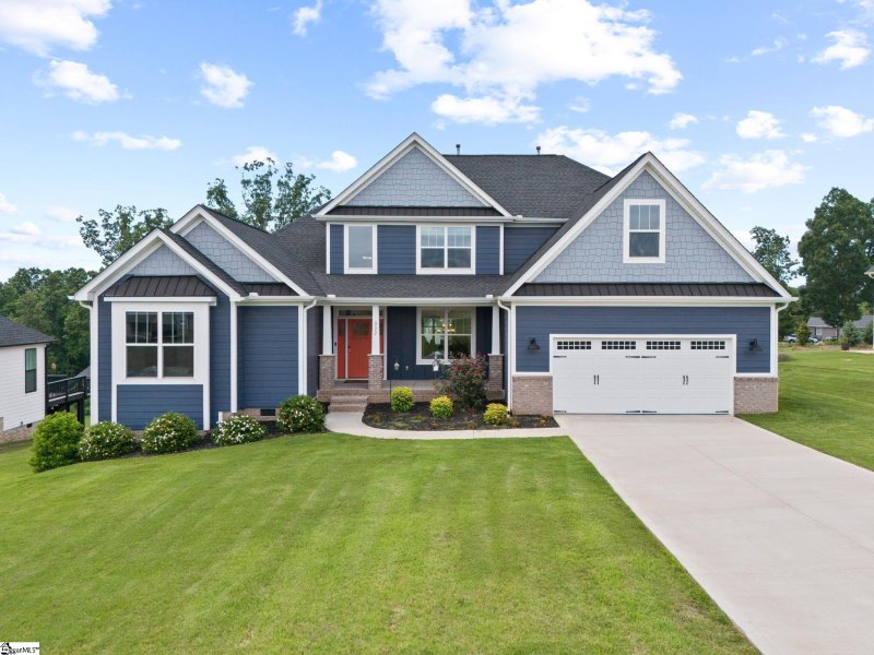 Property image 4 of 222 Montview Circle in Stone Park, Greenville, SC 29617