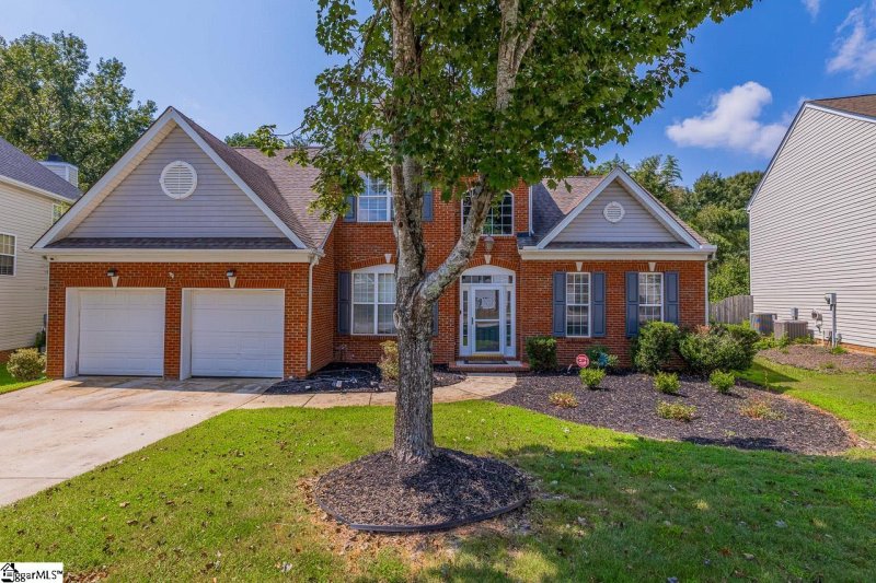 Property image 2 of 326 Waterton Way in Waterton, Simpsonville, SC 29680